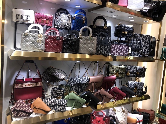 HÀNG CÓ SẴN TẠI SHOP